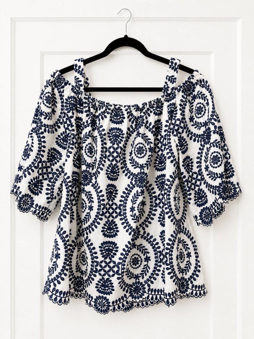 Cristina Embroidered Off-the-Shoulder Blouse Size M - Picture 2 of 3